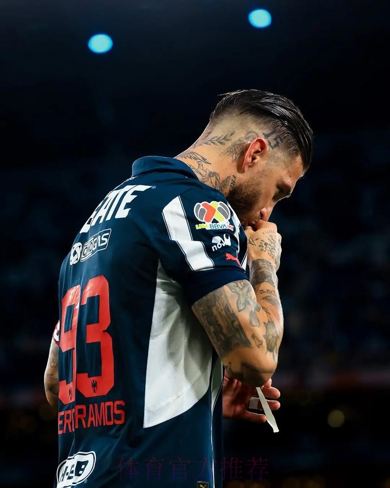 马卡报:拉莫斯没有收到其它球队的满意报价 马卡报:拉莫斯没有收到其它球队的满意报价