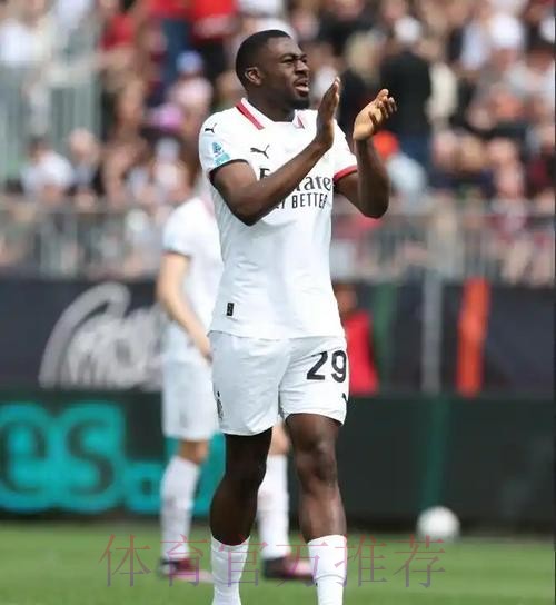 皇马对迪亚斯进步很满意 有意中断与米兰的协议 皇马对迪亚斯进步很满意 有意中断与米兰的协议